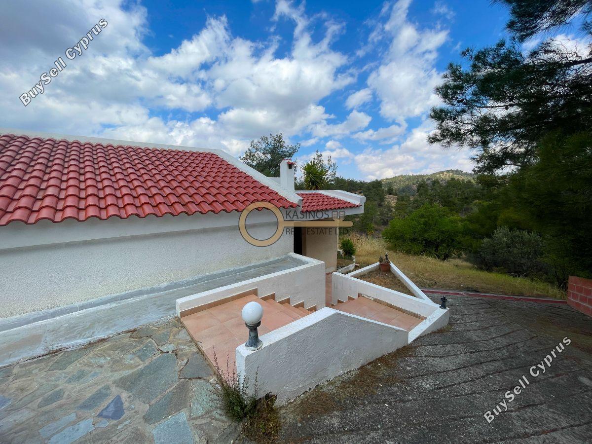 3 Bedroom Detached house for sale in Agios Epifanios Oreinis, Nicosia: https://www.buysellcyprus.com/property-for-sale/nicosia/agios-epifanios-oreinis/3-bed-detached-house-for-sale-agios-epifanios-oreinis-nicosia-1793138.html (www.buysellcyprus.com)