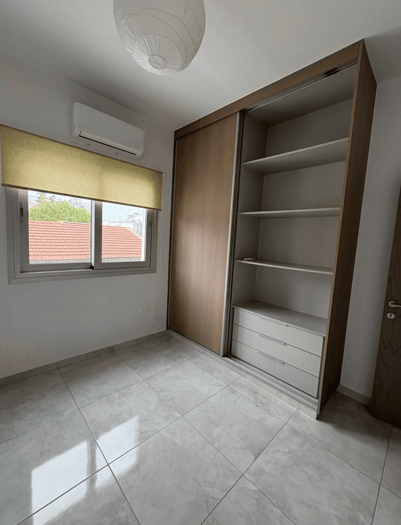 2-bedroom apartment to rent: https://www.bazaraki.com/adv/5787017_2-bedroom-apartment-to-rent (www.bazaraki.com)