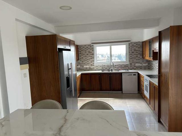 3-bedroom apartment for sale: https://www.bazaraki.com/adv/5792364_3-bedroom-apartment-for-sale (www.bazaraki.com)