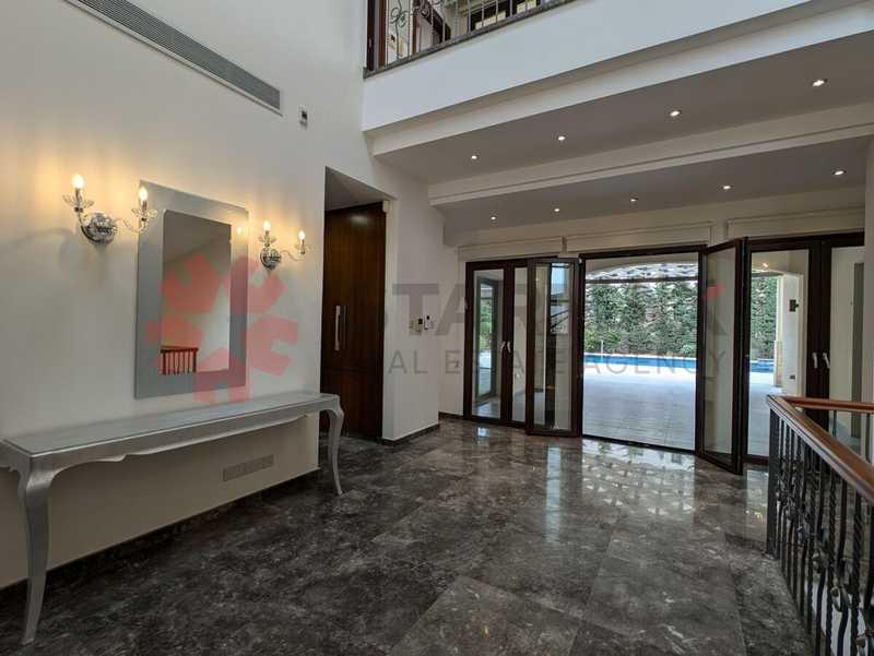 5-bedroom villa for sale: https://www.bazaraki.com/adv/5799652_5-bedroom-villa-for-sale (www.bazaraki.com)
