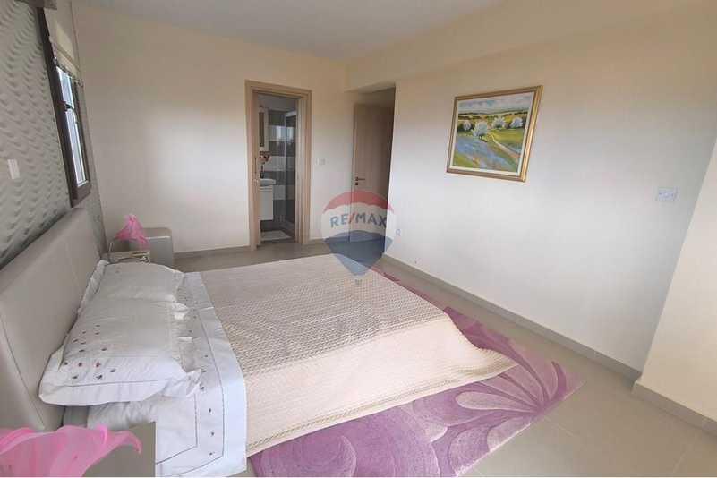 4-bedroom detached house for sale: https://www.bazaraki.com/adv/5793156_4-bedroom-detached-house-for-sale (www.bazaraki.com)