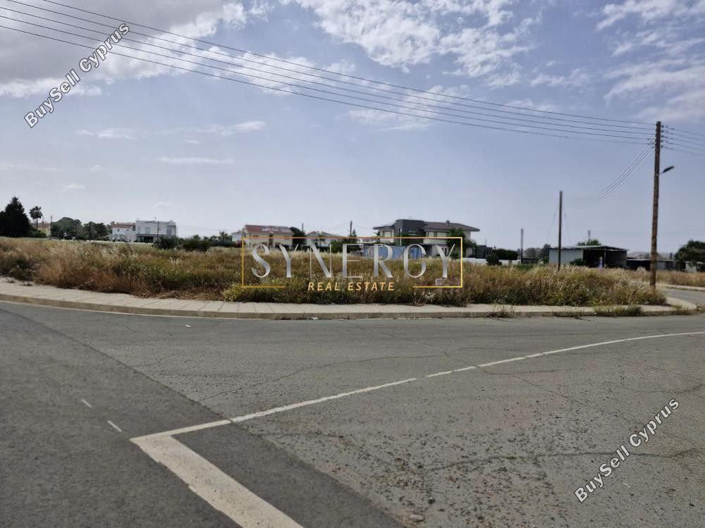 746 SQM Residential Plot for sale in Psimolofou, Nicosia: https://www.buysellcyprus.com/property-for-sale/nicosia/psimolofou/plot-for-sale-psimolofou-nicosia-1796692.html (www.buysellcyprus.com)