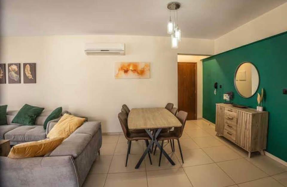2 bedroom apartment in Limassol: https://www.facebook.com/marketplace/item/9733016136782496 (www.facebook.com)
