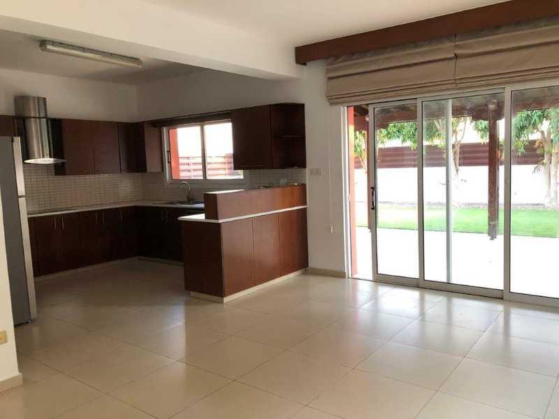 4-bedroom detached house to rent: https://www.bazaraki.com/adv/5799653_4-bedroom-detached-house-to-rent (www.bazaraki.com)
