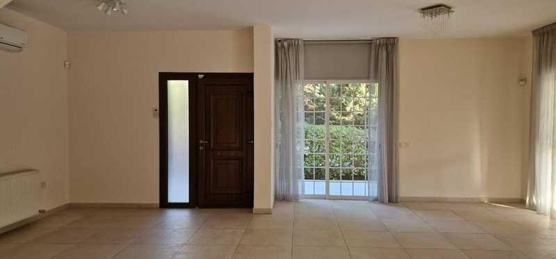 3-bedroom detached house to rent: https://www.bazaraki.com/adv/5786906_3-bedroom-detached-house-to-rent (www.bazaraki.com)