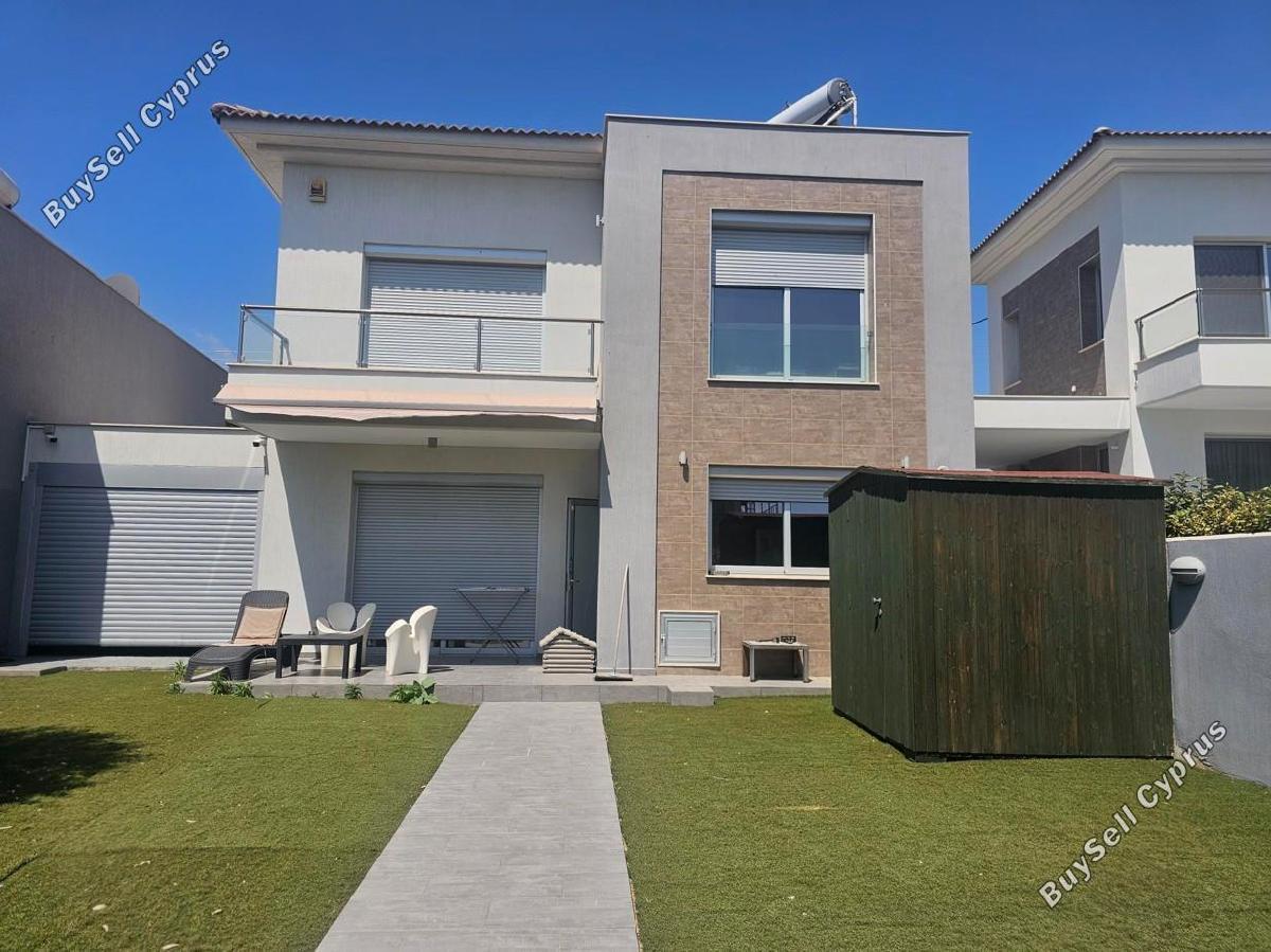 3 Bedroom Semi-detached house for sale in Moni, Limassol: https://www.buysellcyprus.com/property-for-sale/limassol/moni/3-bed-semi-detached-house-for-sale-moni-limassol-1792863.html (www.buysellcyprus.com)