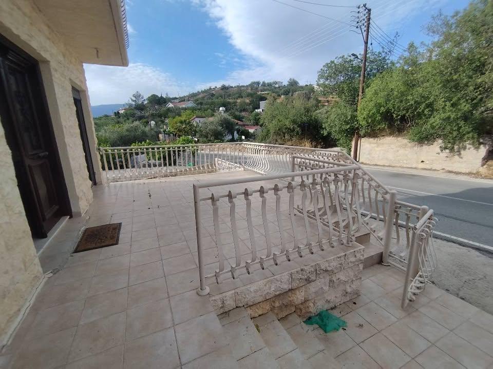 2 BEDROOM GROUND FLOOR FLAT FOR RENT MONAGRI: https://www.facebook.com/marketplace/item/3956256164690285 (www.facebook.com)