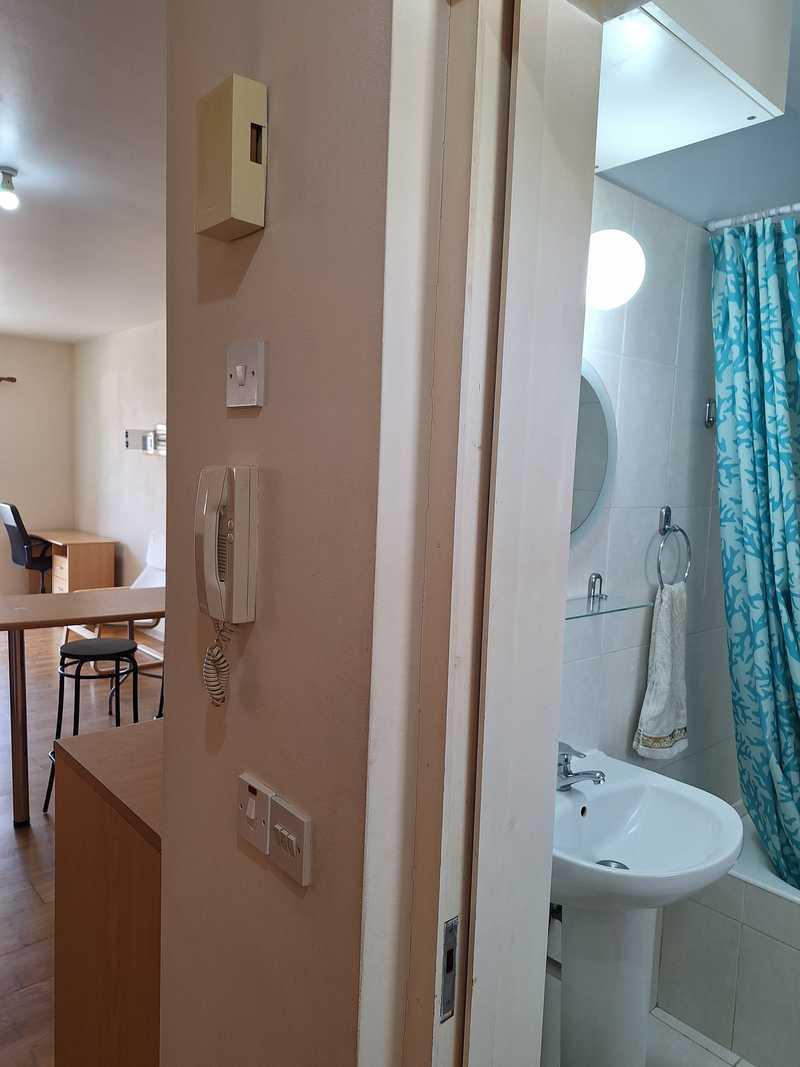 Studio apartment to rent: https://www.bazaraki.com/adv/5793412_studio-apartment-to-rent (www.bazaraki.com)