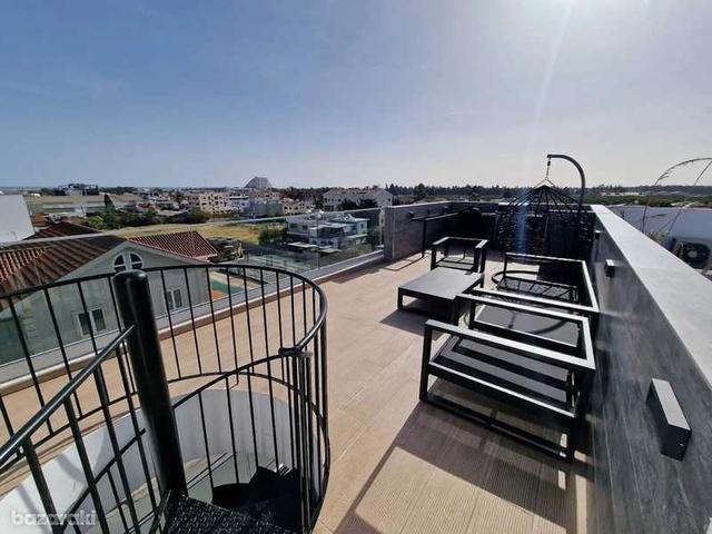 3-bedroom penthouse to rent: https://www.bazaraki.com/adv/5795286_3-bedroom-penthouse-to-rent (www.bazaraki.com)