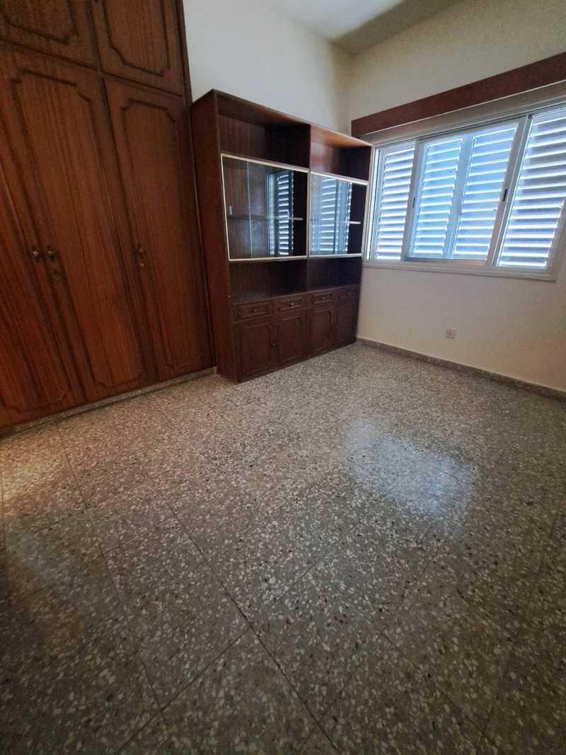 3-bedroom apartment to rent: https://www.bazaraki.com/adv/5768603_3-bedroom-apartment-to-rent (www.bazaraki.com)