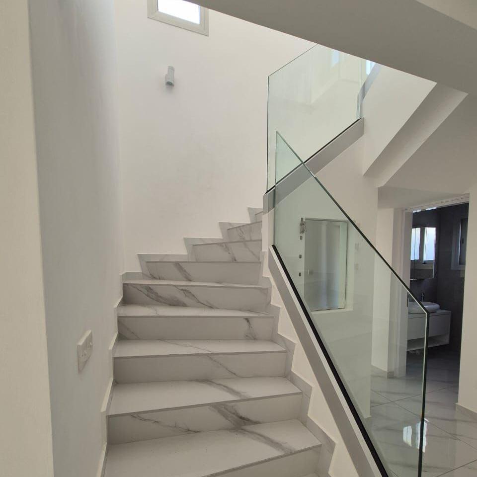 3-bedroom house in Limassol №152007: https://dom.com.cy/en/catalog/rent/152007/ (dom.com.cy)