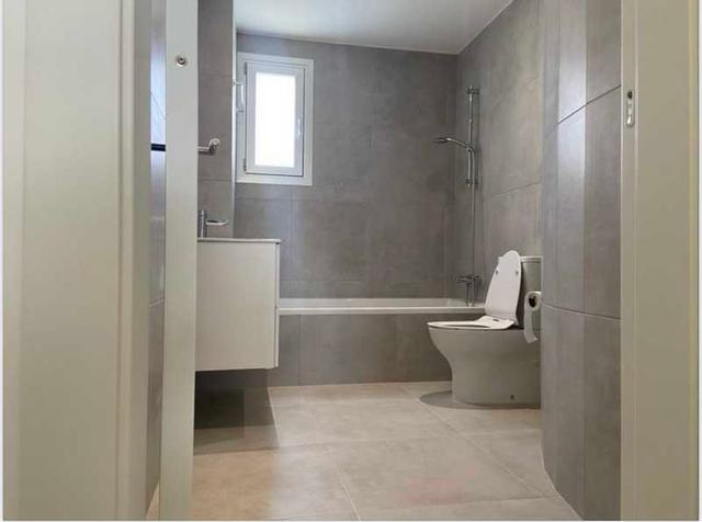 2-bedroom apartment to rent: https://www.bazaraki.com/adv/5797355_2-bedroom-apartment-to-rent (www.bazaraki.com)