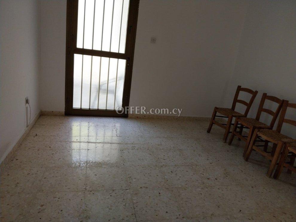 3 Bed House for rent in Peristerona Pafou, Paphos: https://www.offer.com.cy/en/3-bed-house-for-rent-in-peristerona-pafou-paphos/21-816761/ (www.offer.com.cy)