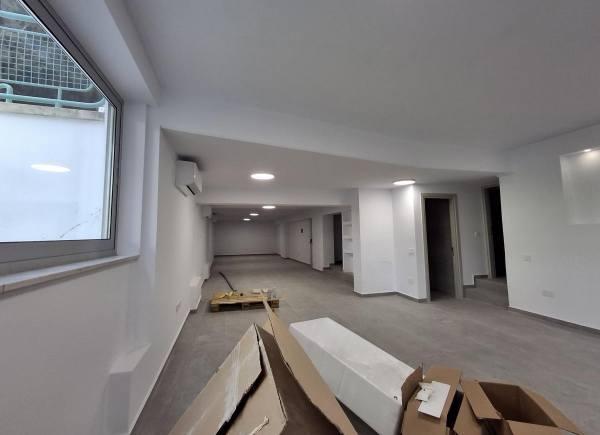 Office for rent fully renovated in 2025: https://www.facebook.com/marketplace/item/1278470384284495 (www.facebook.com)