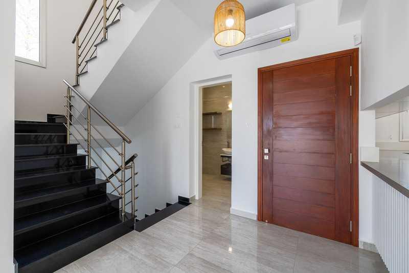 5-bedroom detached house for sale: https://www.bazaraki.com/adv/5791253_5-bedroom-detached-house-for-sale (www.bazaraki.com)
