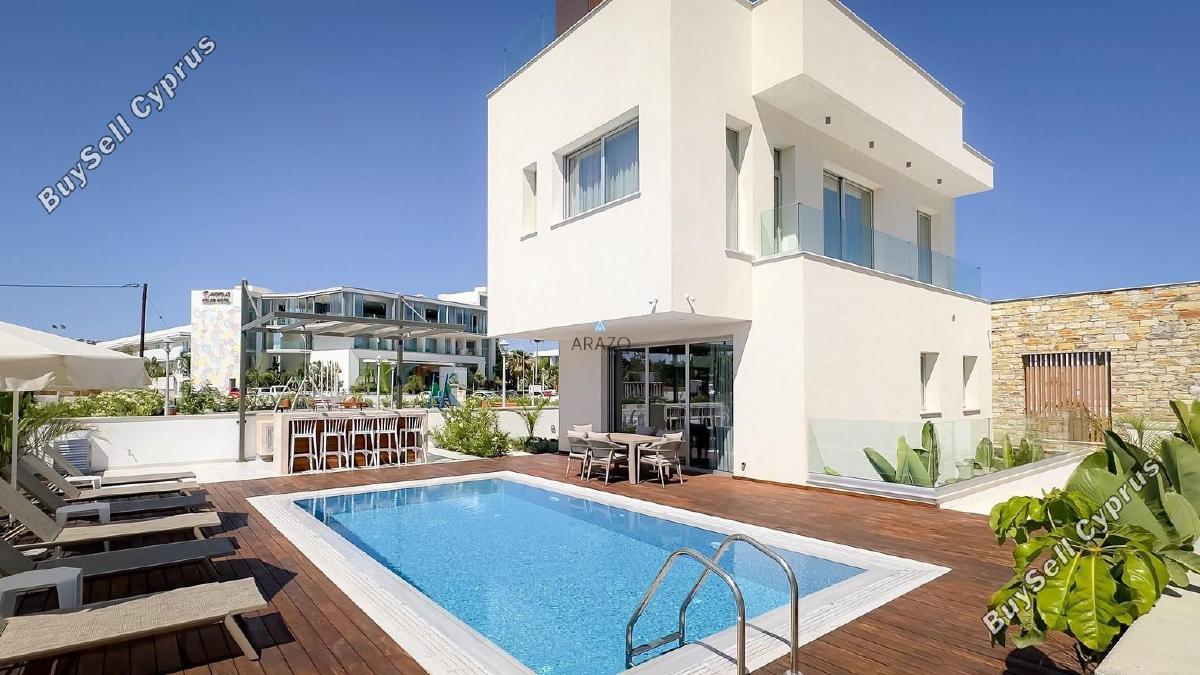 4 Bedroom Detached house for sale in Ayia Napa, Famagusta: https://www.buysellcyprus.com/property-for-sale/famagusta/ayia-napa/4-bed-detached-house-for-sale-ayia-napa-famagusta-1792694.html (www.buysellcyprus.com)