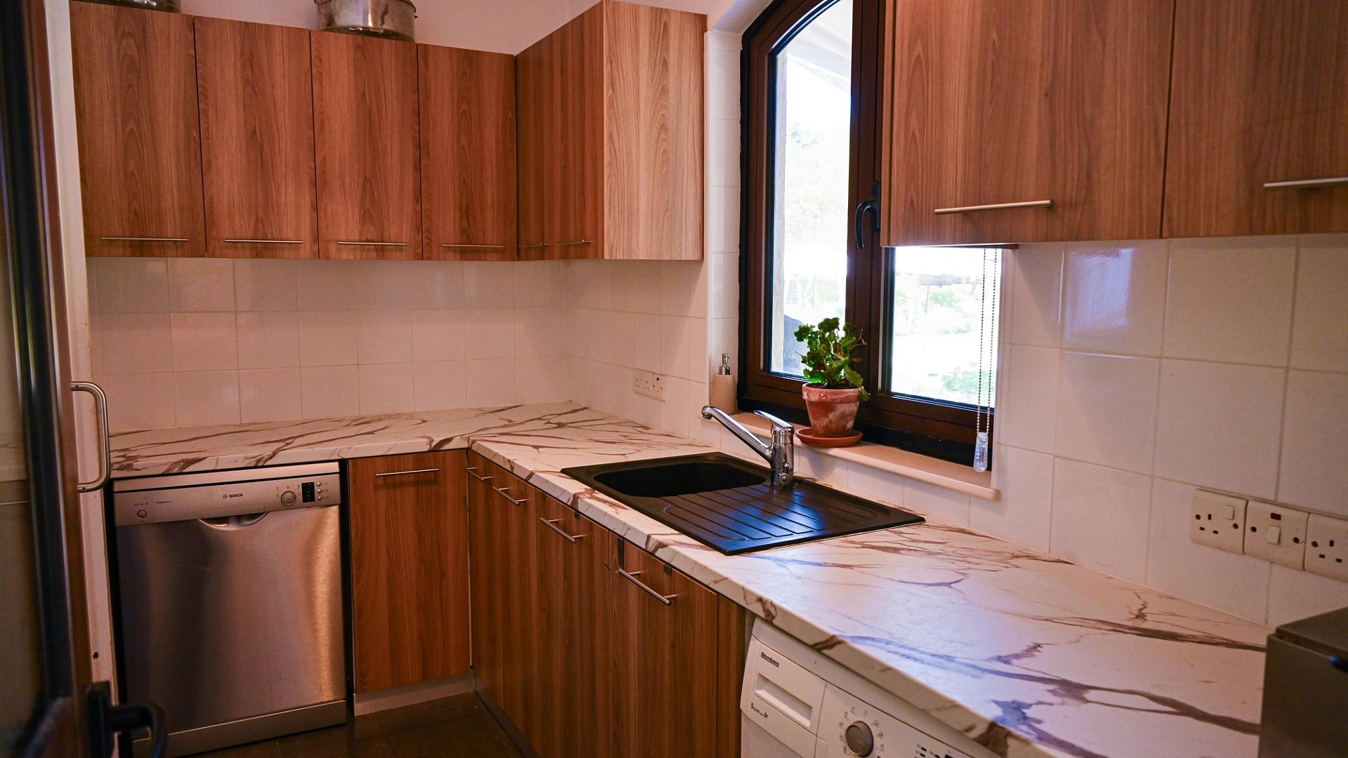 6-bedroom villa in Larnaca № 153177: https://dom.com.cy/en/catalog/sale/153177/ (dom.com.cy)