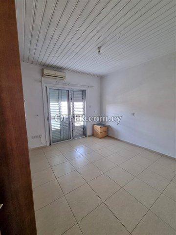 Spacious And Bright 3 Bedroom Whole Floor Apartment In Strovolos, Nic: https://www.offer.com.cy/en/spacious-and-bright-3-bedroom-whole-floor-apartment-in-strovolos-nic/21-817110/ (www.offer.com.cy)