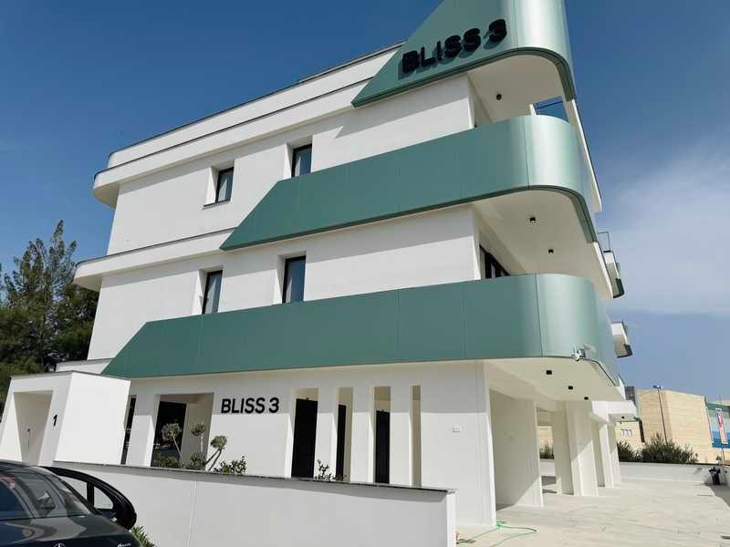 1-bedroom apartment to rent: https://www.bazaraki.com/adv/5793901_1-bedroom-apartment-to-rent (www.bazaraki.com)