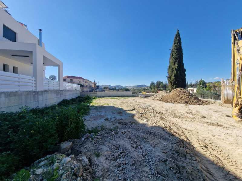 3-bedroom villa for sale: https://www.bazaraki.com/adv/5795691_3-bedroom-villa-for-sale (www.bazaraki.com)