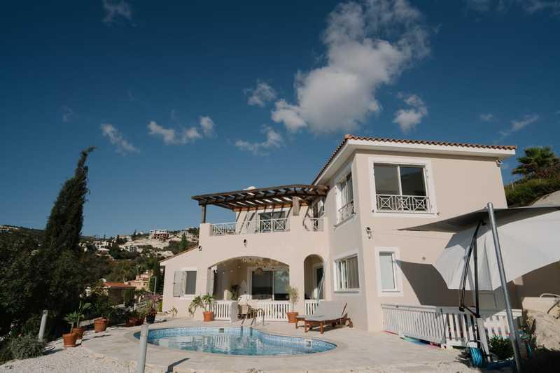 4-bedroom detached house for sale: https://www.bazaraki.com/adv/5794848_4-bedroom-detached-house-for-sale (www.bazaraki.com)