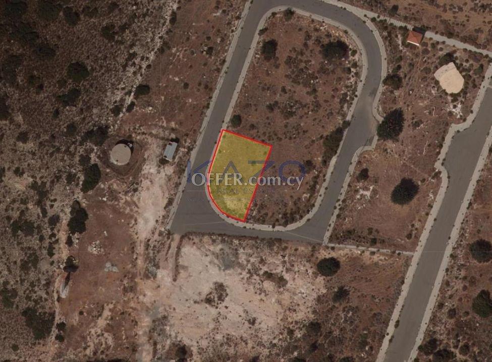 Spacious 740 m2 Building Plot for Sale in Pissouri: https://www.offer.com.cy/en/spacious-740-m2-building-plot-for-sale-in-pissouri/21-813746/ (www.offer.com.cy)