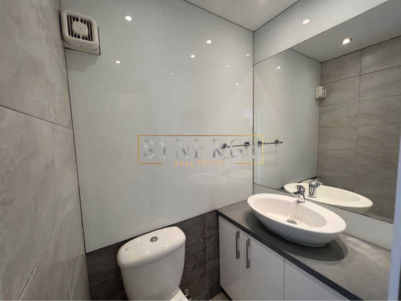 4-bedroom apartment to rent: https://www.bazaraki.com/adv/5791803_4-bedroom-apartment-to-rent (www.bazaraki.com)