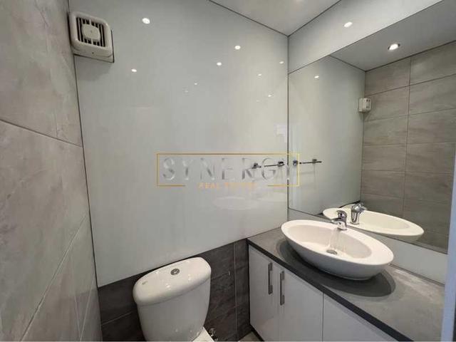 4-bedroom apartment to rent: https://www.bazaraki.com/adv/5791803_4-bedroom-apartment-to-rent (www.bazaraki.com)