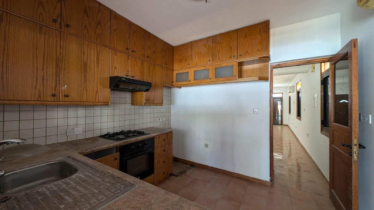 House For Sale, Larnaca, Oroklini: https://incyprusproperty.com/property/kineyirou/house-for-sale-larnaca-oroklini/ (incyprusproperty.com)