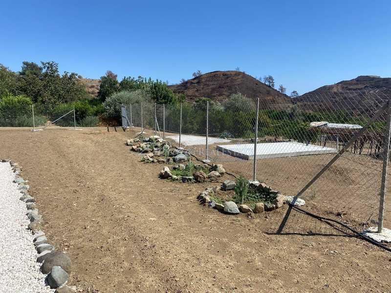 Agricultural land 576 m²: https://www.bazaraki.com/adv/5797553_agricultural-land-576-m2 (www.bazaraki.com)