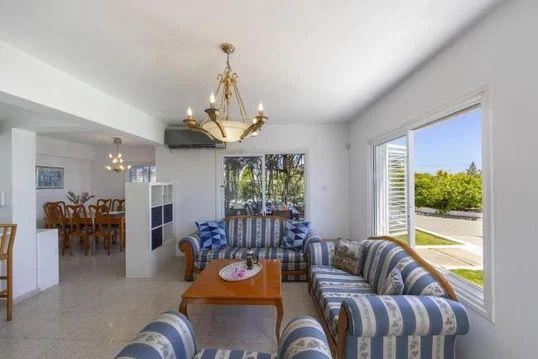 4-bedroom house in Famagusta № 152817: https://dom.com.cy/en/catalog/sale/152817/ (dom.com.cy)