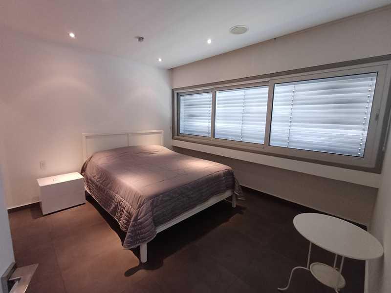 4-bedroom apartment to rent: https://www.bazaraki.com/adv/5795932_4-bedroom-apartment-to-rent (www.bazaraki.com)