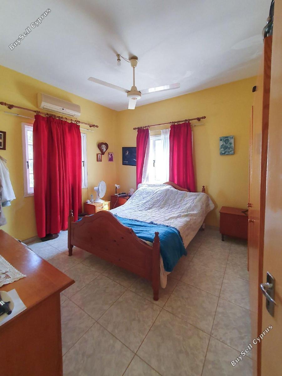 5 Bedroom Bungalow for sale in Pervolia, Larnaca: https://www.buysellcyprus.com/property-for-sale/larnaca/pervolia/5-bed-bungalow-for-sale-pervolia-larnaca-1795531.html (www.buysellcyprus.com)