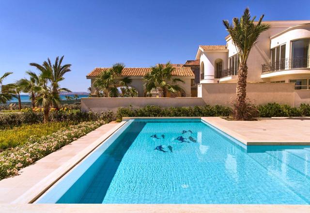 New 7-bedroom villa in Larnaca № 153410: https://dom.com.cy/en/catalog/sale/153410/ (dom.com.cy)