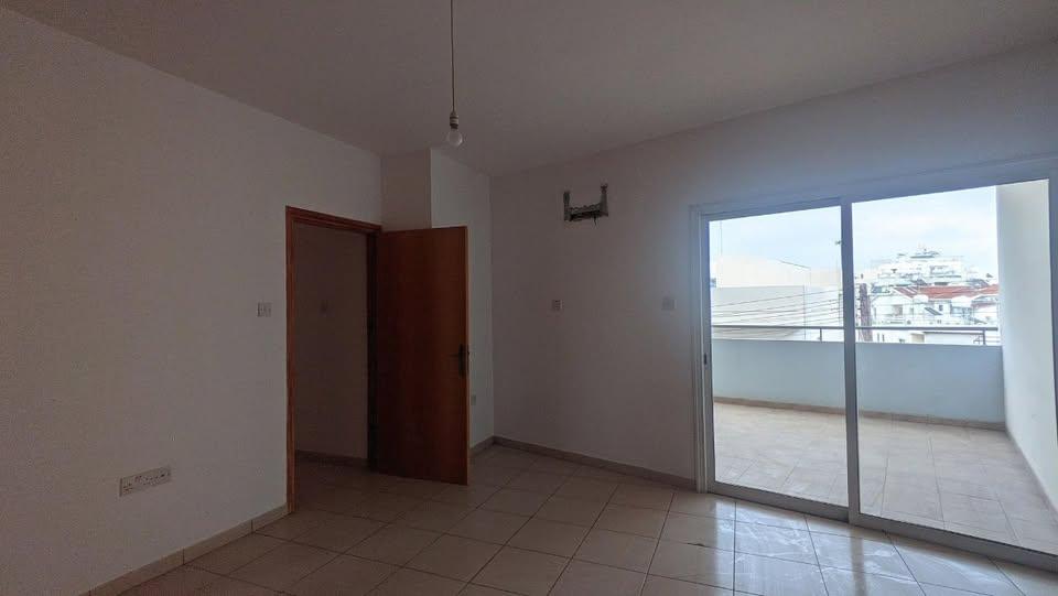 Spacious, 3- Bedroom Apartment for sale in Drosia area, Larnaca: https://www.facebook.com/marketplace/item/1037266251663112 (www.facebook.com)