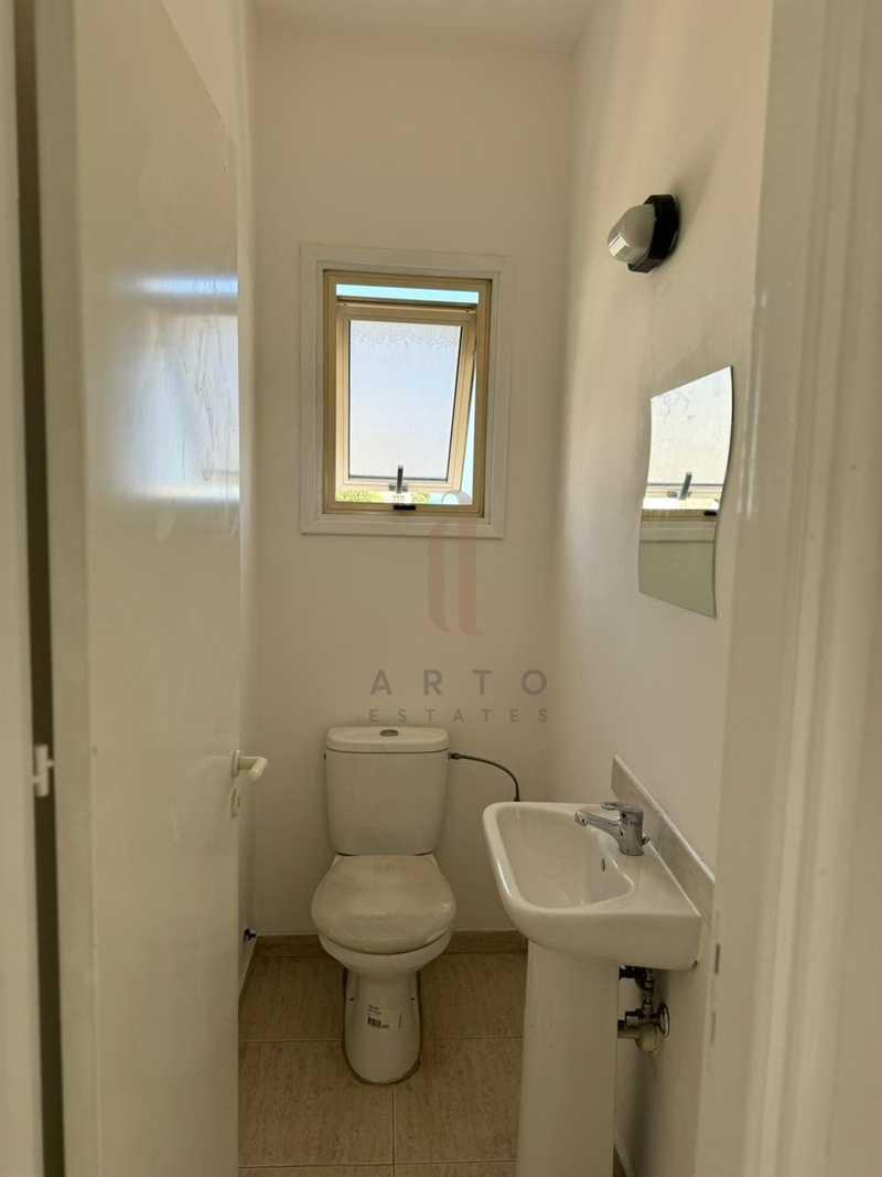  3-bedroom apartment to rent: https://www.bazaraki.com/adv/5796217_3-bedroom-apartment-to-rent (www.bazaraki.com)