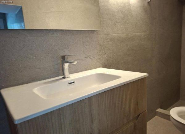 Office for rent fully renovated in 2025: https://www.facebook.com/marketplace/item/1278470384284495 (www.facebook.com)