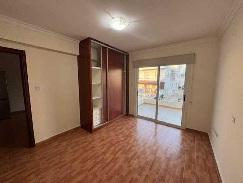 1-bedroom apartment to rent: https://www.bazaraki.com/adv/5790579_1-bedroom-apartment-to-rent (www.bazaraki.com)