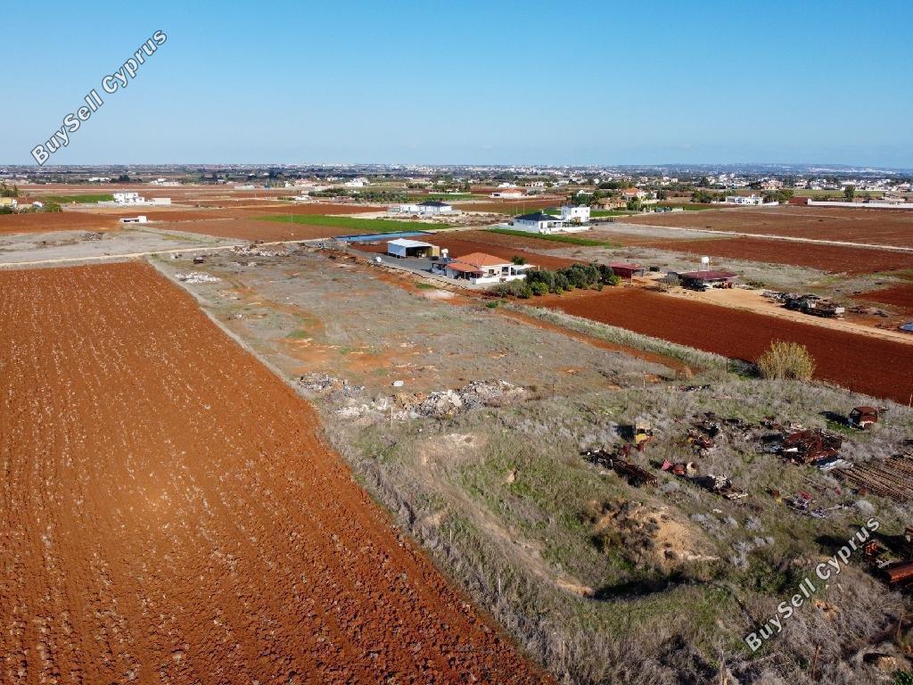 9,330 SQM Land for sale in Xylofagou, Larnaca: https://www.buysellcyprus.com/property-for-sale/larnaca/xylofagou/land-for-sale-xylofagou-larnaca-1795308.html (www.buysellcyprus.com)