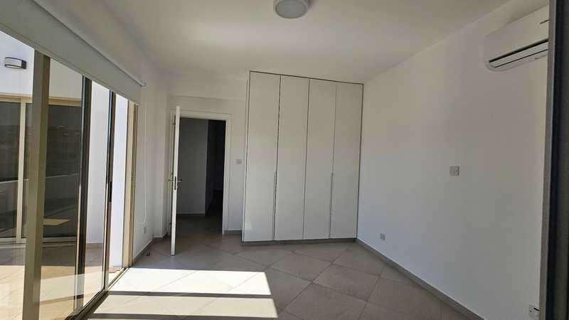 3-bedroom penthouse to rent: https://www.bazaraki.com/adv/5797210_3-bedroom-penthouse-to-rent (www.bazaraki.com)