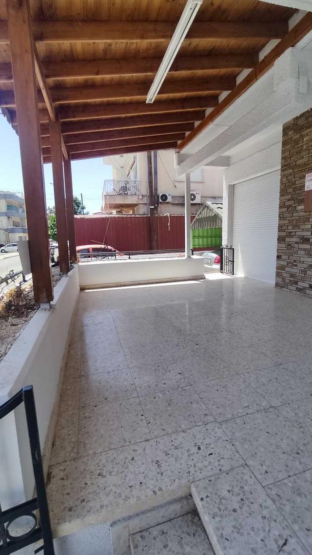 3-bedroom semi-detached to rent: https://www.bazaraki.com/adv/5796936_3-bedroom-semi-detached-to-rent (www.bazaraki.com)