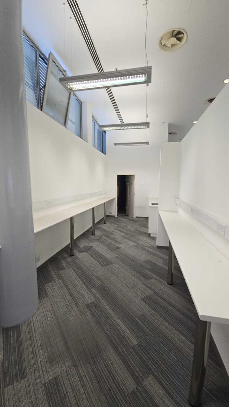 Luxury open plan office 582 sq.m.: https://www.bazaraki.com/adv/5765918_luxury-open-plan-office-582-sq-m (www.bazaraki.com)