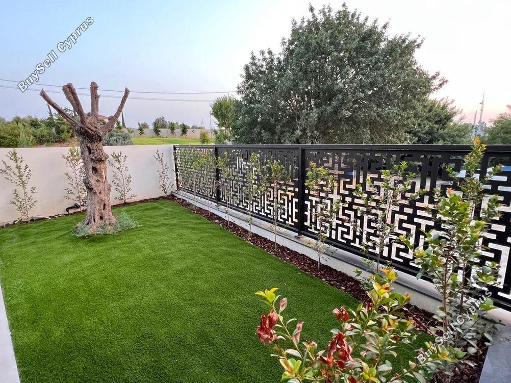 7 Bedroom Detached house for sale in Latsia, Nicosia: https://www.buysellcyprus.com/property-for-sale/nicosia/latsia/7-bed-detached-house-for-sale-latsia-nicosia-1801032.html (www.buysellcyprus.com)