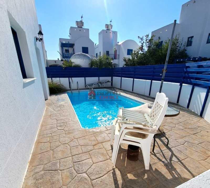 3-bedroom villa for sale: https://www.bazaraki.com/adv/5791701_3-bedroom-villa-for-sale (www.bazaraki.com)