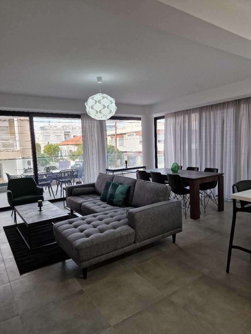 2-bedroom apartment to rent: https://www.bazaraki.com/adv/5786120_2-bedroom-apartment-to-rent (www.bazaraki.com)