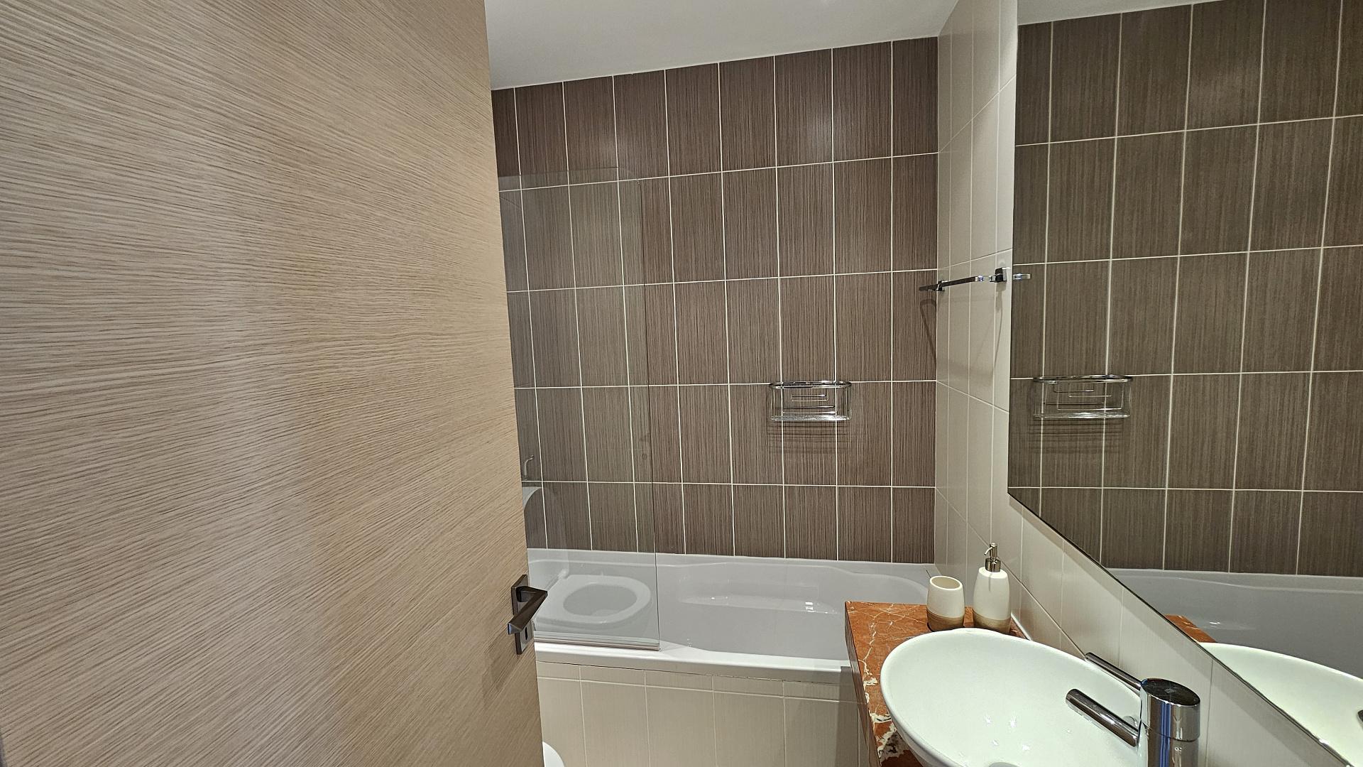 3-bedroom apartment in Paphos № 154001: https://dom.com.cy/en/catalog/sale/154001/ (dom.com.cy)