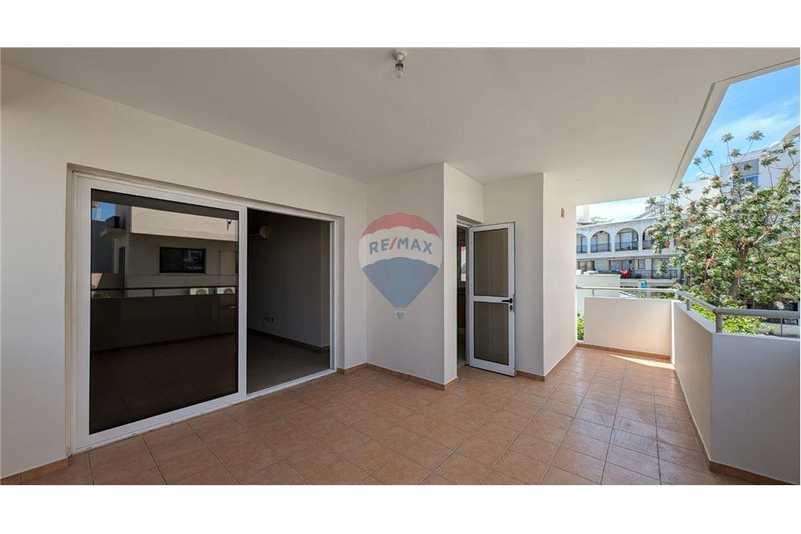 2-bedroom apartment for sale: https://www.bazaraki.com/adv/5793160_2-bedroom-apartment-for-sale (www.bazaraki.com)