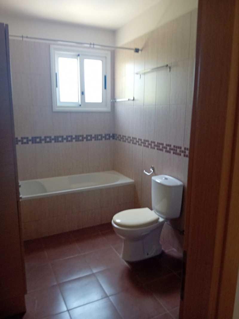 2-bedroom apartment to rent: https://www.bazaraki.com/adv/5791596_2-bedroom-apartment-to-rent (www.bazaraki.com)