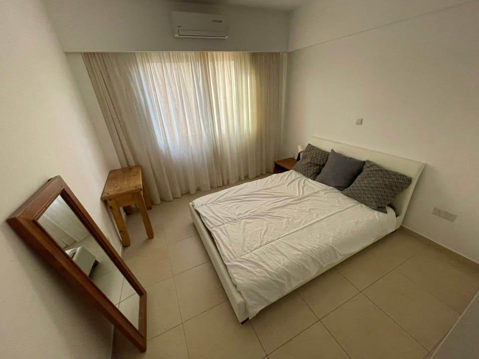 For rent 3 bedroom apartment in Universal: https://www.facebook.com/marketplace/item/1772067420373239 (www.facebook.com)