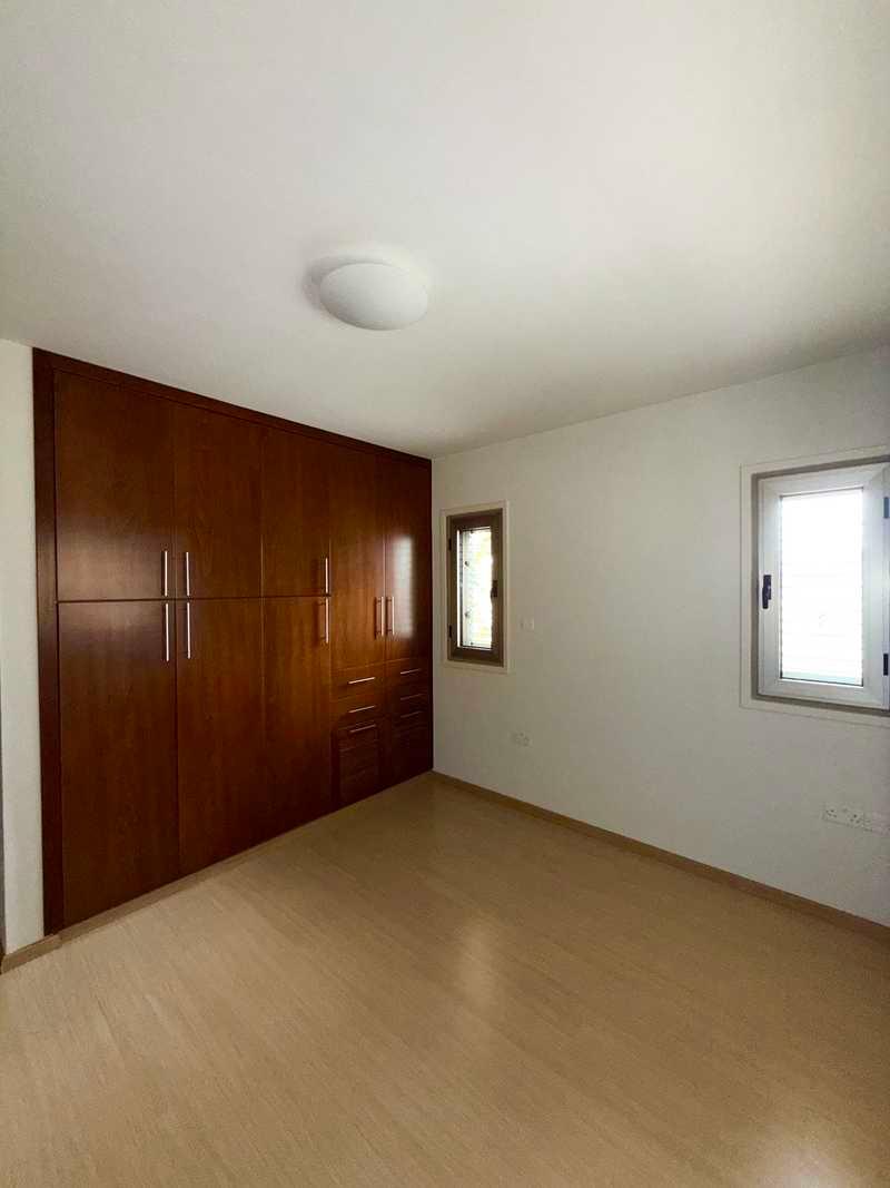 2-bedroom apartment to rent: https://www.bazaraki.com/adv/5797221_2-bedroom-apartment-to-rent (www.bazaraki.com)